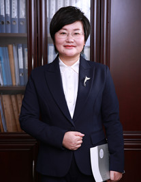 余宇律师照片